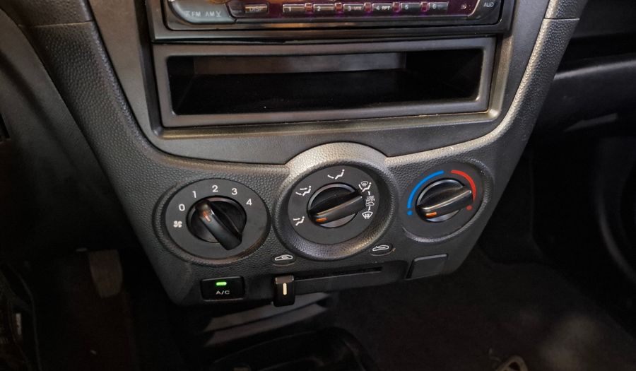 Kia Picanto 1.1 EX AT Hatchback 2011