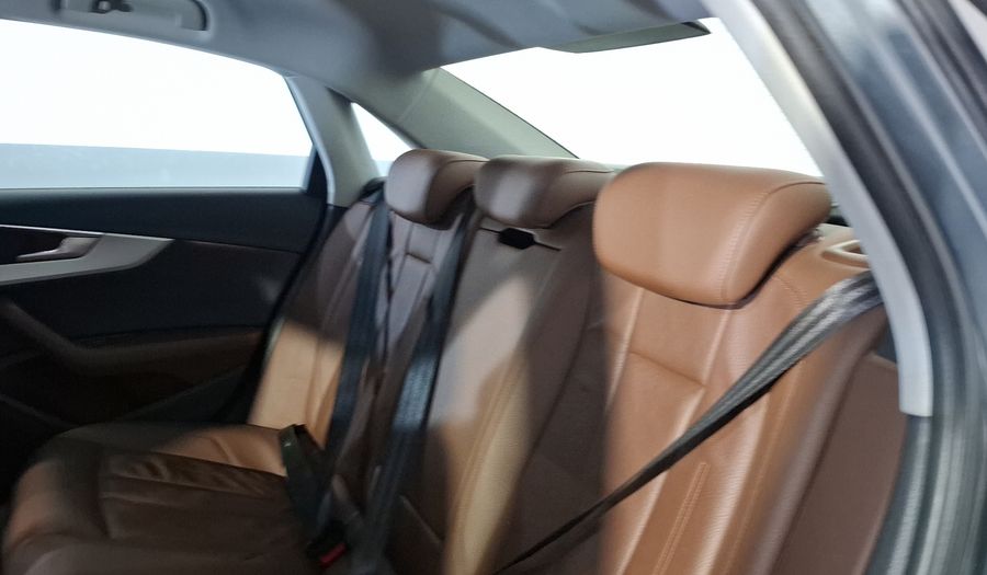 Audi A4 2.0 TFSI SELECT S-TRONIC Sedan 2017