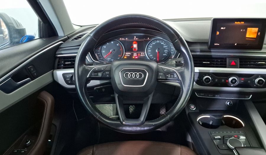 Audi A4 2.0 TFSI SELECT S-TRONIC Sedan 2017