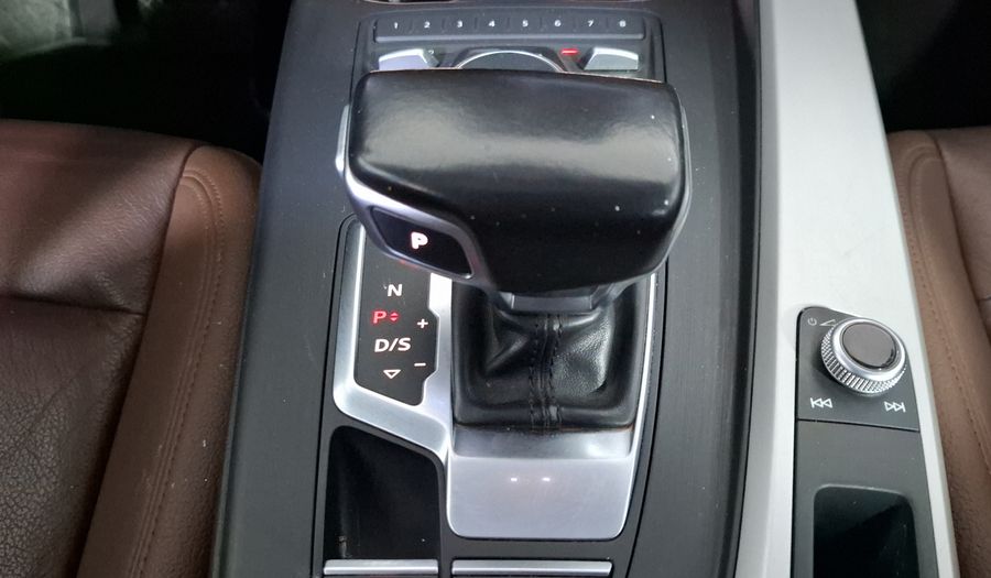 Audi A4 2.0 TFSI SELECT S-TRONIC Sedan 2017