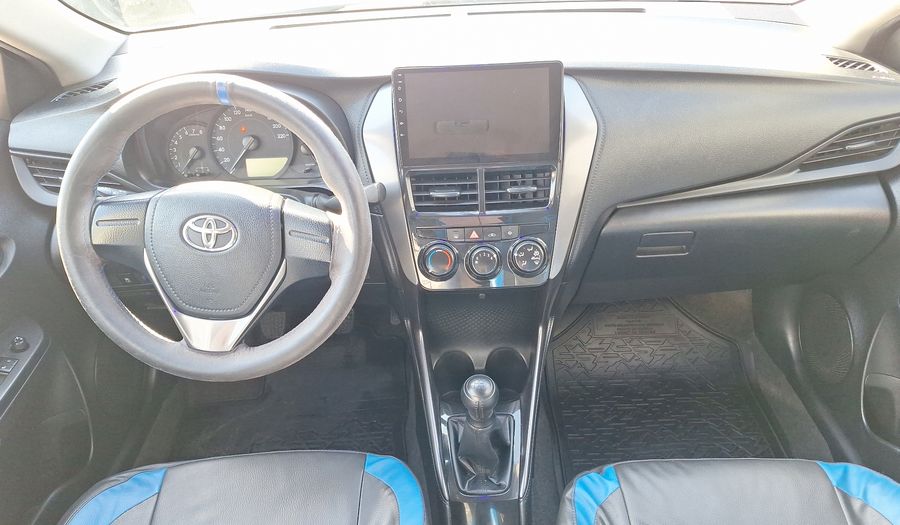 Toyota Yaris 1.5 XLI Sedan 2021