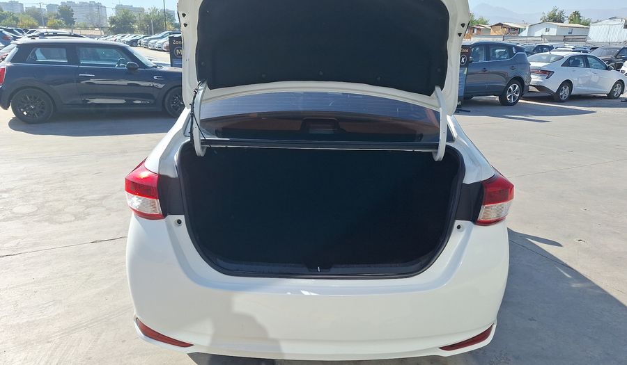 Toyota Yaris 1.5 XLI Sedan 2021