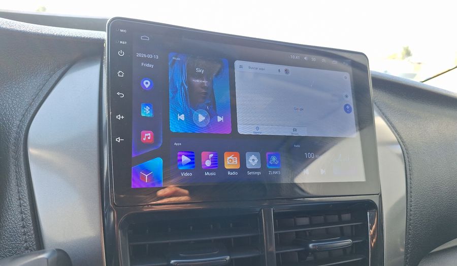 Toyota Yaris 1.5 XLI Sedan 2021