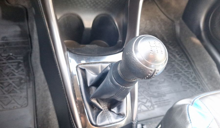 Toyota Yaris 1.5 XLI Sedan 2021