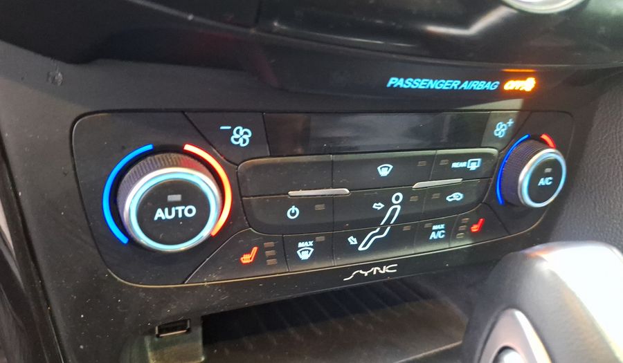 Ford Focus 2.0 TITANIUM POWER SHIFT Hatchback 2018