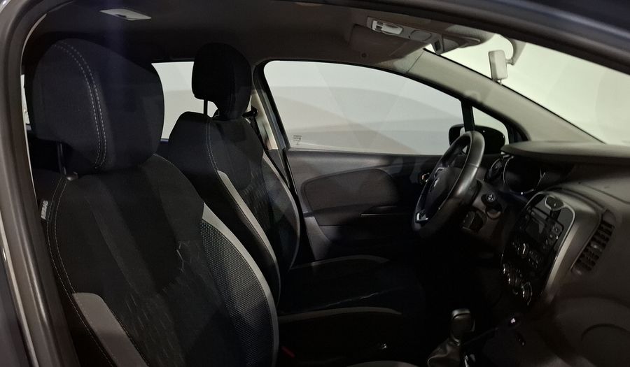 Renault Captur 2.0 INTENS AUTO Hatchback 2018