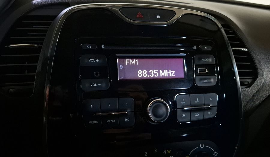 Renault Captur 2.0 INTENS AUTO Hatchback 2018