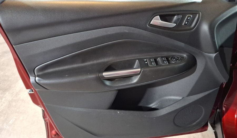 Ford Escape 2.0 TREND ADVANCE ECOBOOST I4 AT Suv 2016