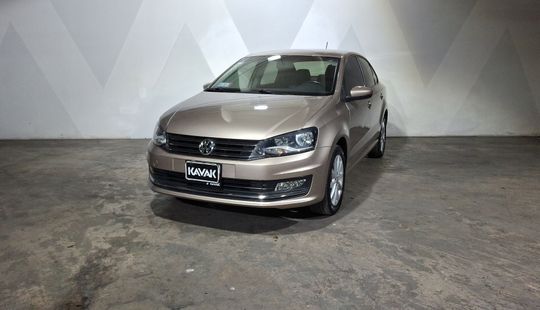 Volkswagen • Vento