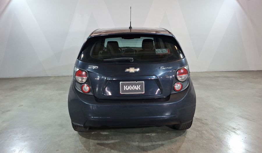 Chevrolet Sonic 1.6 MT J LT Hatchback 2016