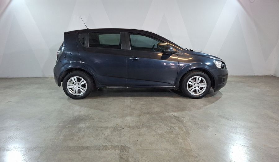 Chevrolet Sonic 1.6 MT J LT Hatchback 2016