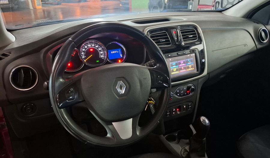 Renault Sandero 1.6 PRIVILEGE Hatchback 2017