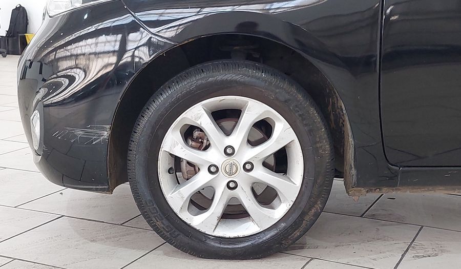 Nissan March 1.0 16V FLEX SV Hatchback 2015