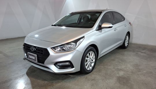 Hyundai • Accent