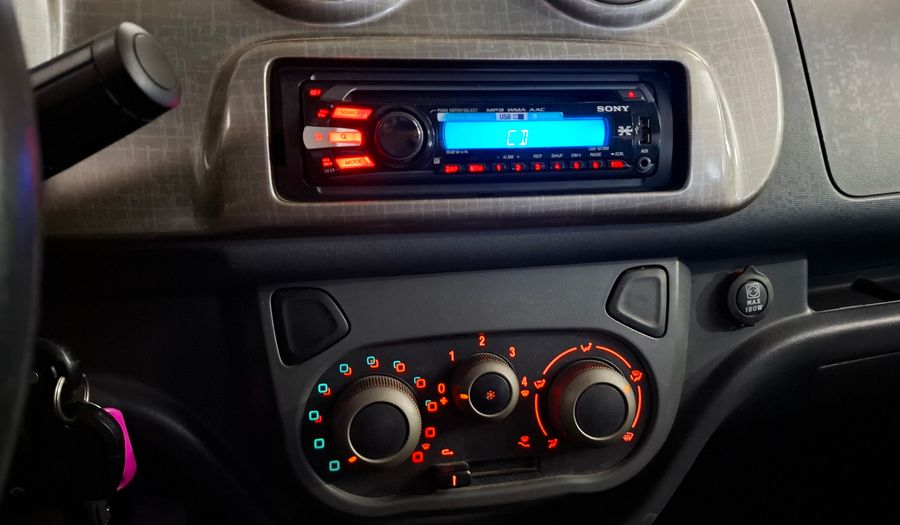Fiat Uno 1.4 8V WAY 5P Hatchback 2011