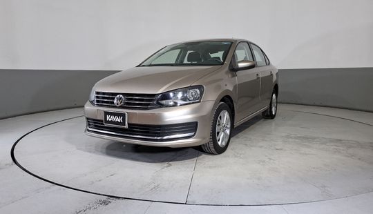 Volkswagen • Vento