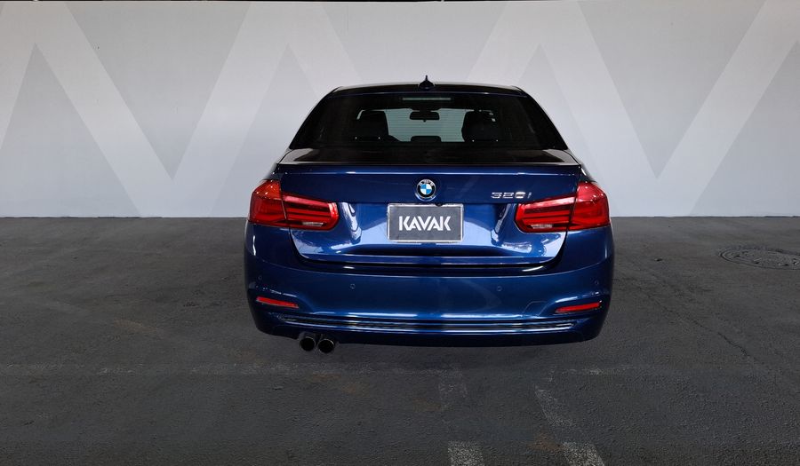 Bmw Serie 3 2.0 320IA SPORT LINE AUTO Sedan 2018