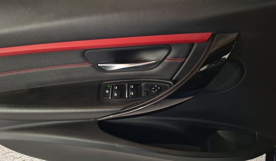 Bmw Serie 3 2.0 320IA SPORT LINE AUTO Sedan 2018