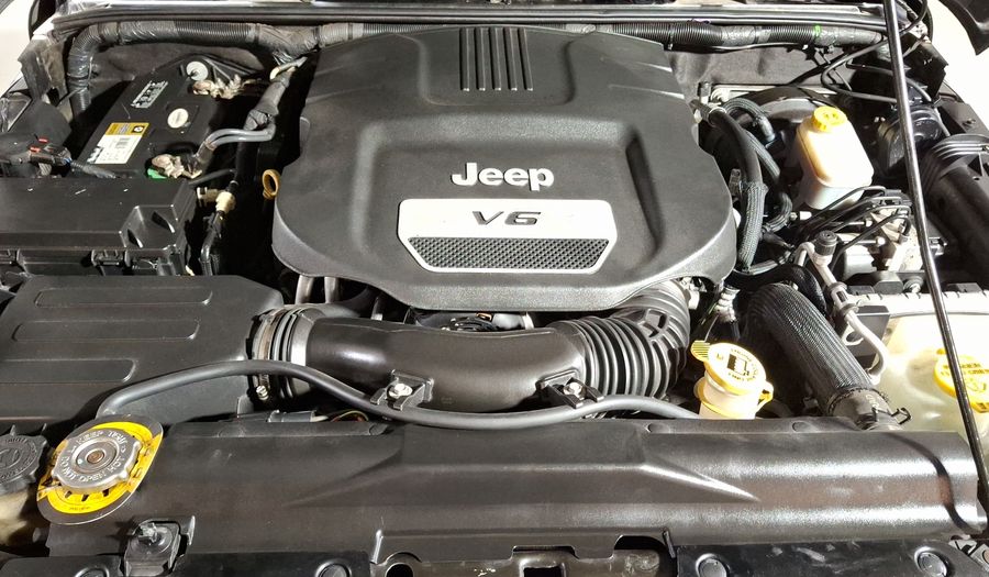 Jeep Wrangler 3.6 JK UNLIMITED SAHARA 4X4 ATX Suv 2018