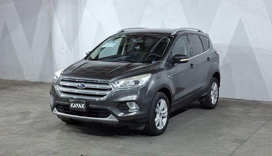 Ford • Escape