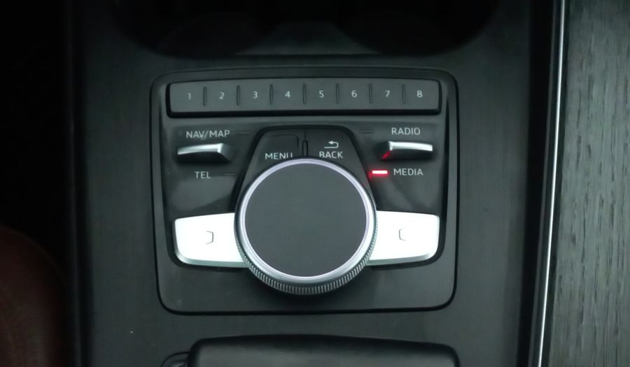 Audi A4 2.0 TFSI ELITE S-TRONIC QUATTRO Sedan 2017