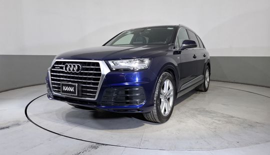 Audi • Q7
