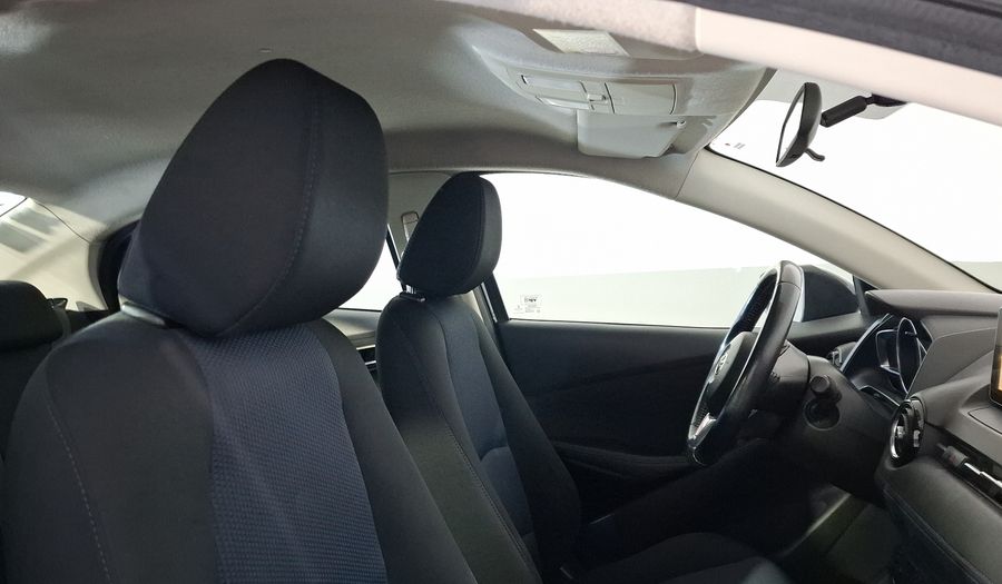 Toyota Yaris 1.5 R XLE AT Sedan 2017