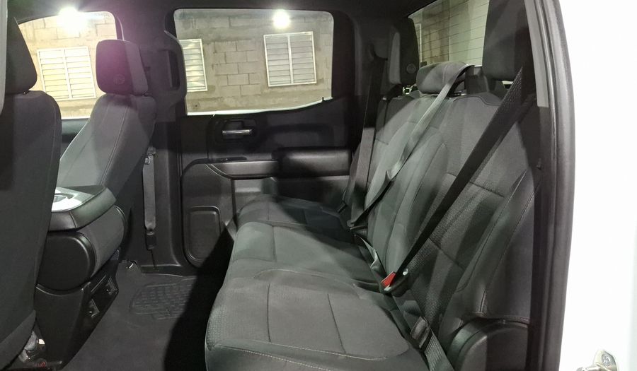 Chevrolet Silverado 1500 5.3 SILVERADO CUSTOM K AUTO 4WD Pickup 2022