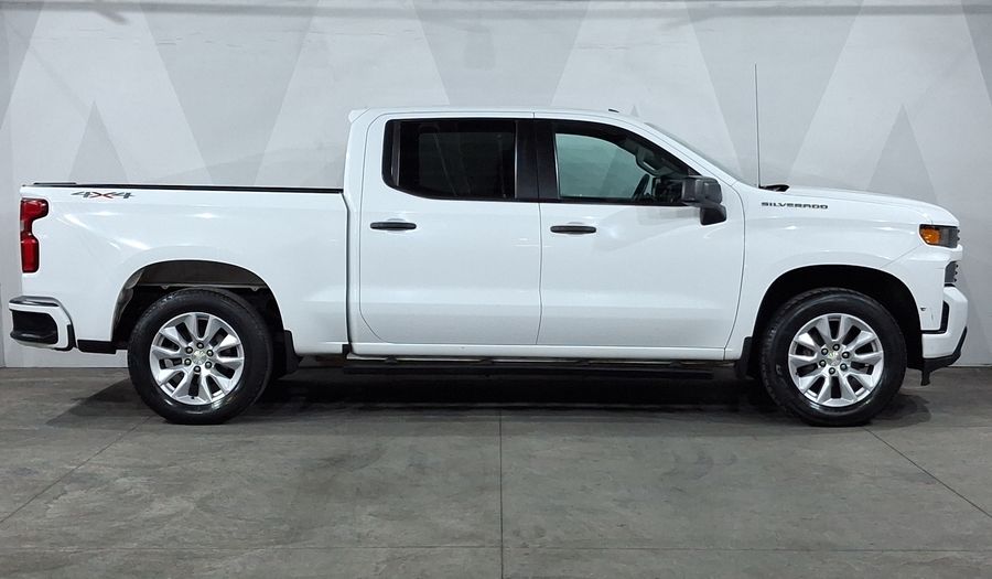 Chevrolet Silverado 1500 5.3 SILVERADO CUSTOM K AUTO 4WD Pickup 2022
