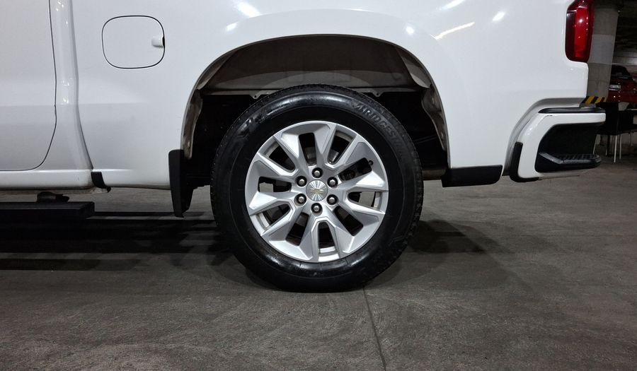 Chevrolet Silverado 1500 5.3 SILVERADO CUSTOM K AUTO 4WD Pickup 2022