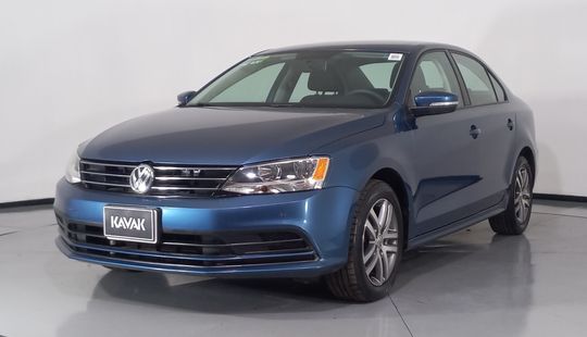 Volkswagen • Jetta