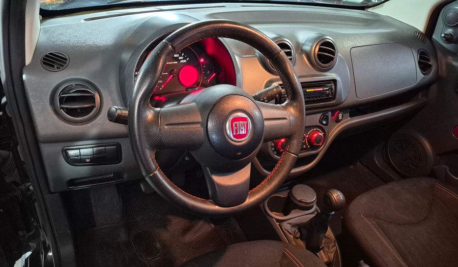 Fiat Uno 1.4 8V SPORTING 5P Hatchback 2012