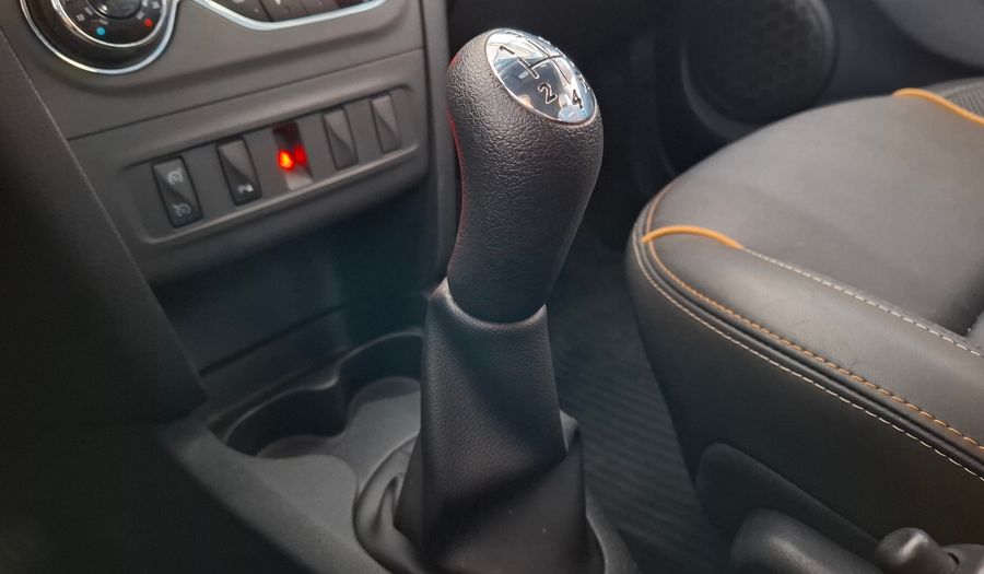 Renault Sandero Stepway 1.6 INTENS Hatchback 2022