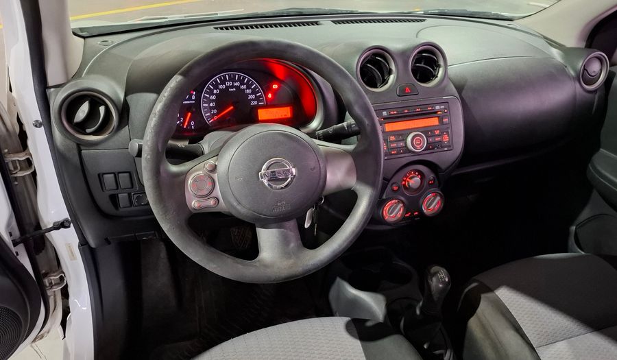 Nissan March 1.6 ACENTA MT Hatchback 2013