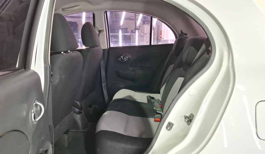 Nissan March 1.6 ACENTA MT Hatchback 2013