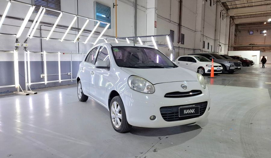 Nissan March 1.6 ACENTA MT Hatchback 2013