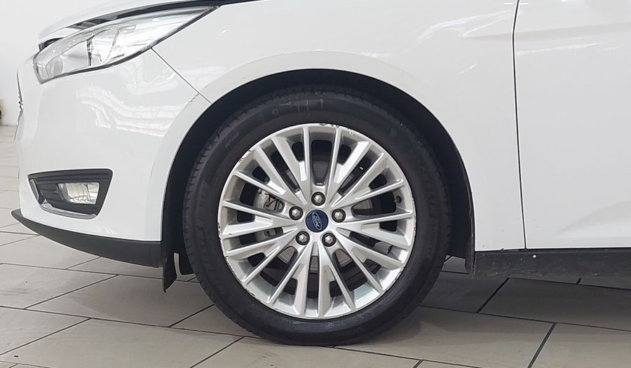 Ford Focus 2.0 16V SEDAN SE POWERSHIFT Sedan 2016