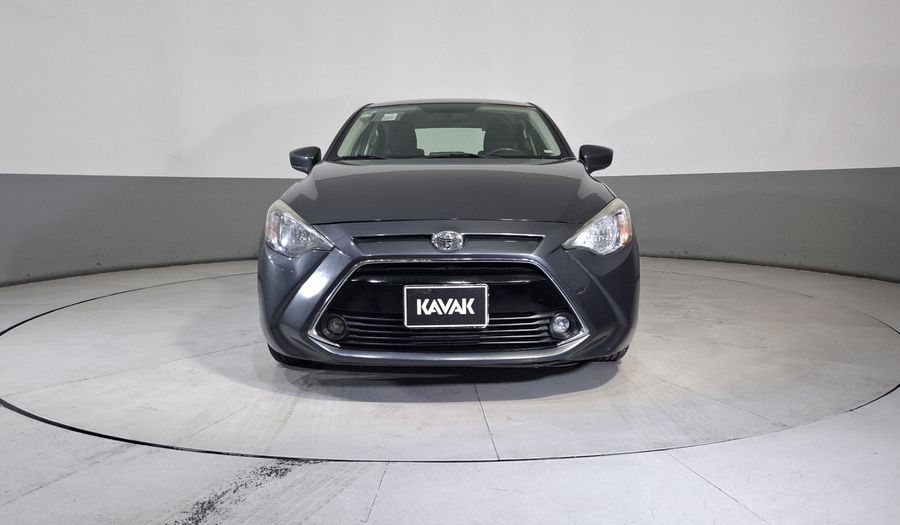 Toyota Yaris 1.5 R XLE AT Sedan 2018