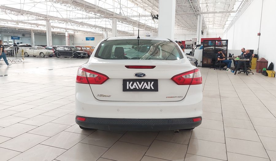 Ford Focus 2.0 16V SEDAN S POWERSHIFT Sedan 2015