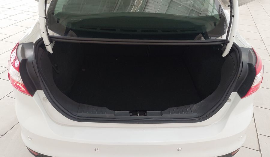 Ford Focus 2.0 16V SEDAN S POWERSHIFT Sedan 2015