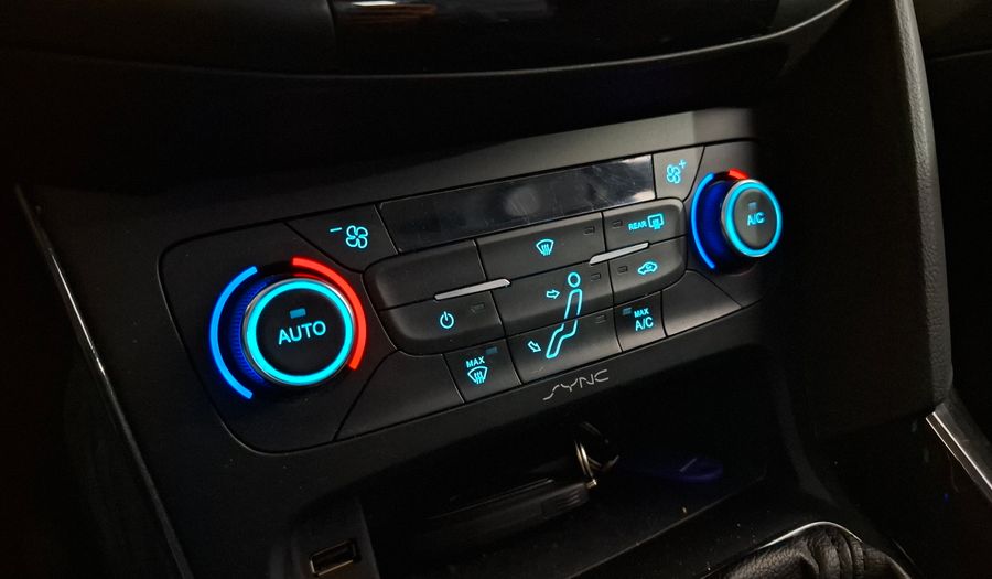 Ford Focus Iii 2.0 TITANIUM Hatchback 2018