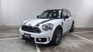 Mini • Countryman