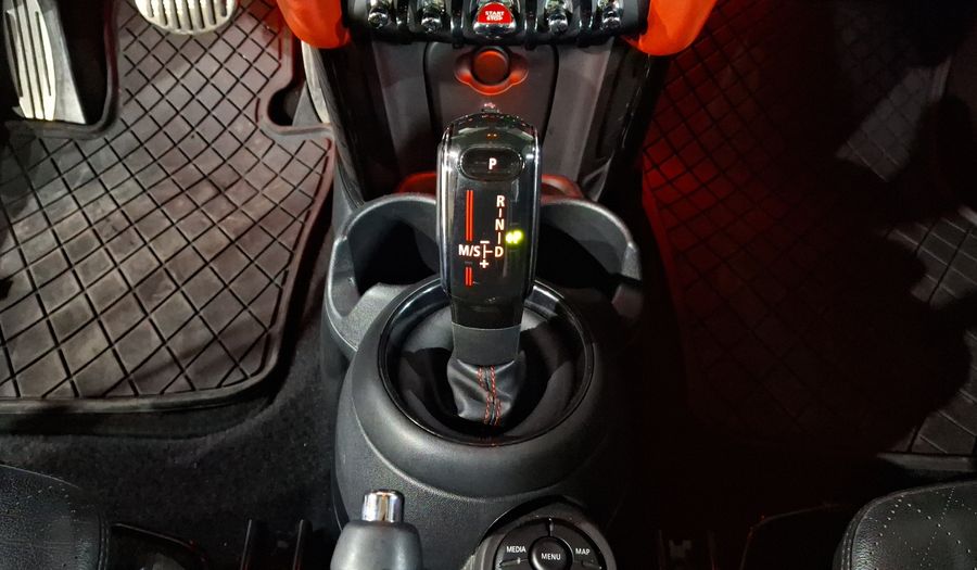 Mini John Cooper Works 2.0 JOHN COOPER WORKS HOT CHILI AUTO Hatchback 2021