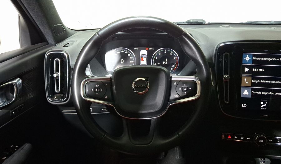 Volvo Xc40 2.0 MOMENTUM T5 AUTO 4WD Suv 2019