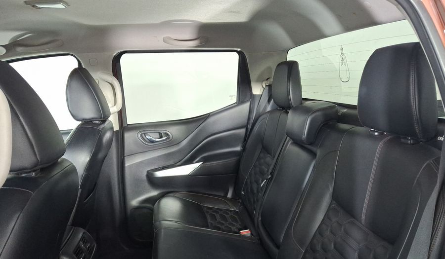 Nissan Frontier 2.5 PLATINUM LE AUTO Pickup 2021