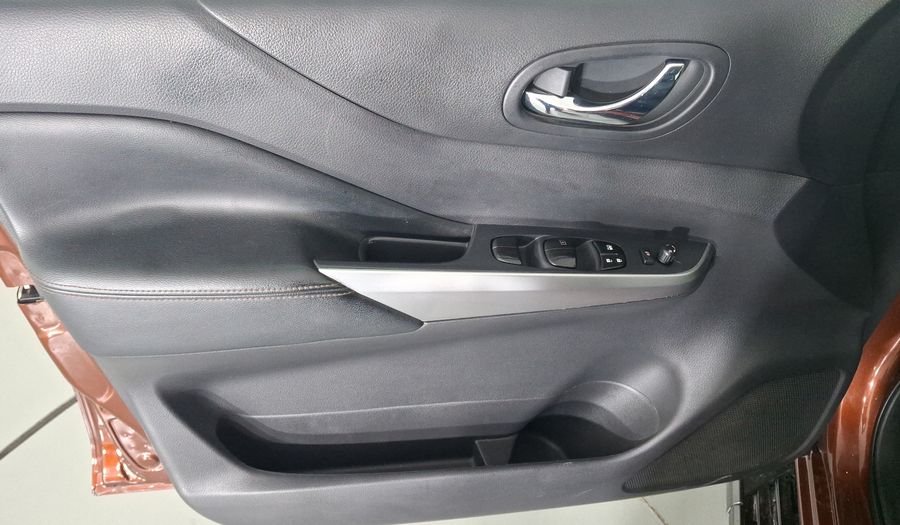 Nissan Frontier 2.5 PLATINUM LE AUTO Pickup 2021