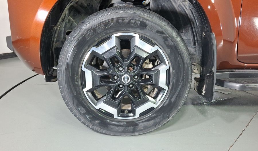 Nissan Frontier 2.5 PLATINUM LE AUTO Pickup 2021