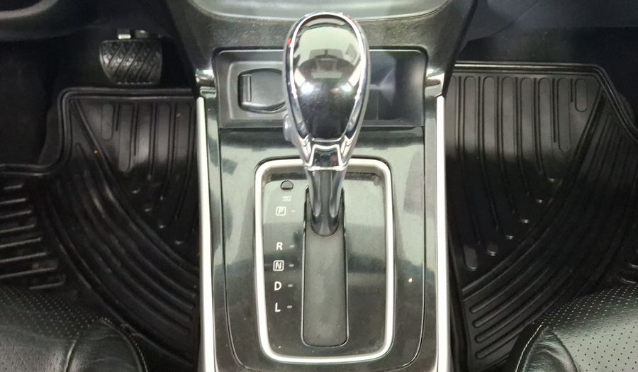 Nissan Sentra 1.8 EXCLUSIVE NAVI CVT Sedan 2017