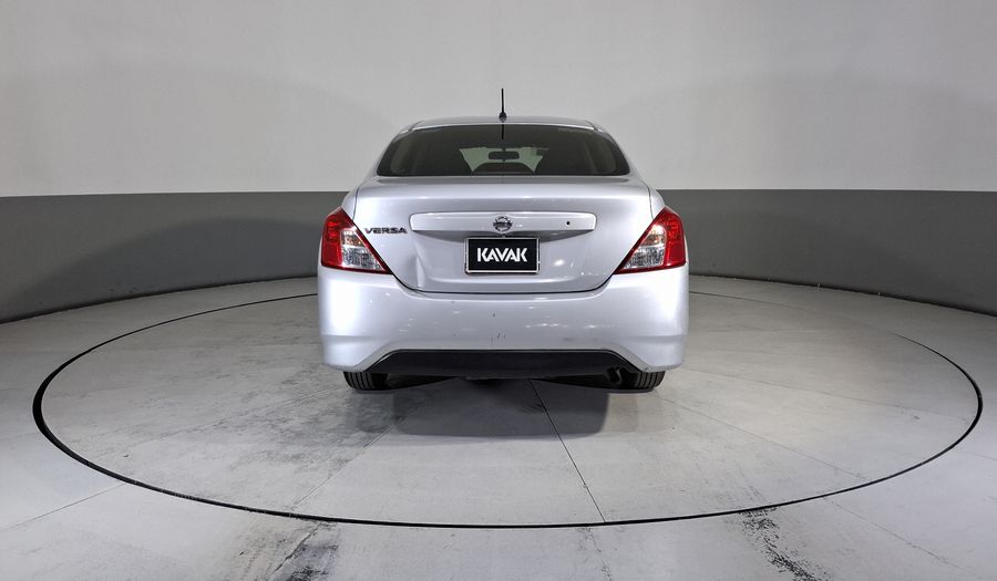 Nissan Versa 1.6 DRIVE A/C Sedan 2019