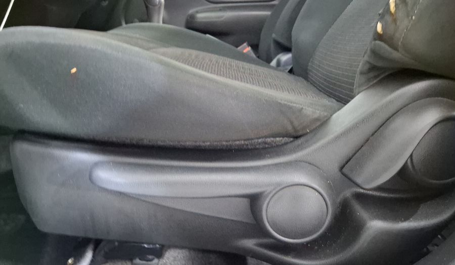 Nissan Versa 1.6 DRIVE A/C Sedan 2019